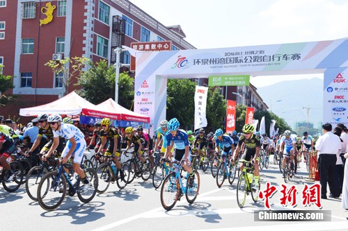 ����˿��֮·��Ȫ������ʹ�·���г�����ǹ����