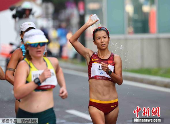 东京奥运会:刘虹获得20公里竞走铜牌