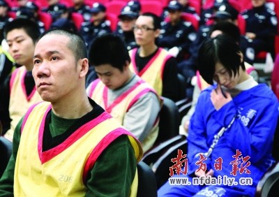 “酒托女”,不少未成年被控诈骗近200万