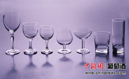新春宴会葡萄酒走红教你如何选对酒杯(图)