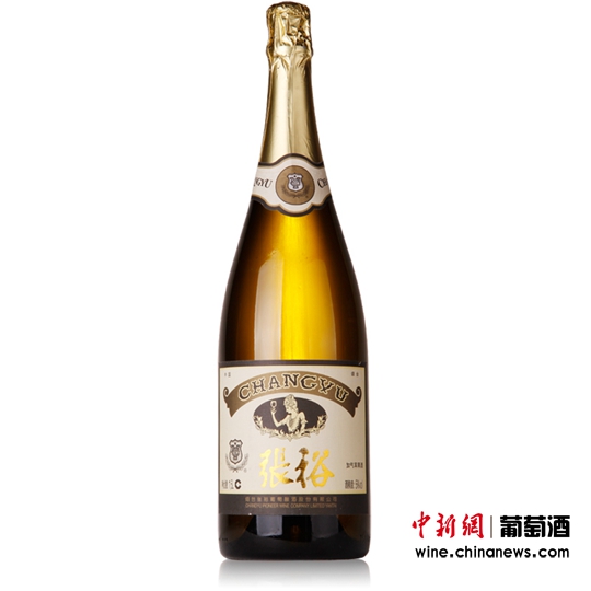 《芈月传》幕后花絮:开张裕起泡酒庆祝杀青