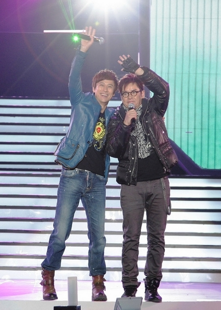 解晓东谭咏麟合唱城市有爱被赞温暖