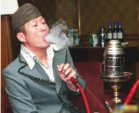 ������Ů�Ѽ��вض��뱻�� ���޲���Ӧ