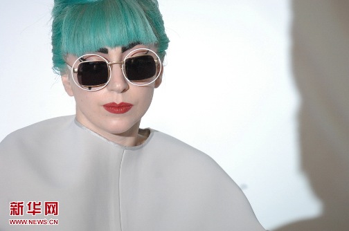 LadyGaga�����¼��²ȡ�����ߡ��������̷���ͼ����2��