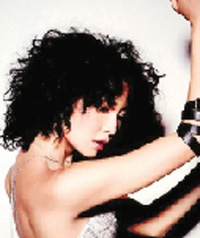 �ڵع���ϲ�ᡰ2011�۽㡱����̵��ʱ�����۽㣨2��