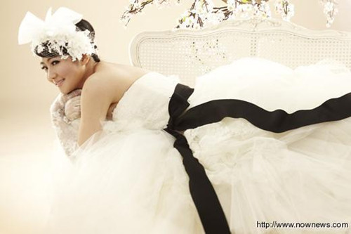 Selina��ɴ�ղ����˰�̹Ȼ�������ӡ�ǣ�ͼ����2��
