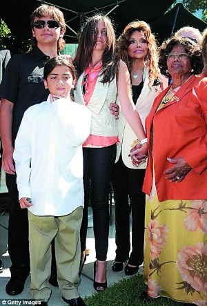 ���˶����ܿ�ѷ���������׬ĸ����������ʾ�