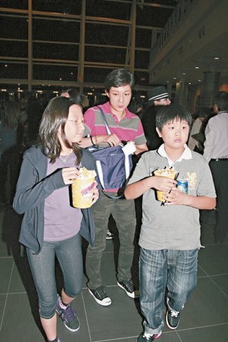 �����̸���������������������Ů�����ص����ޣ�2��