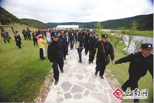 �Ž�л�Ȼ���3�����飺��Ӱ����̬Ϊ�ξ�ý�壨4��