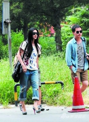 �̿������ŮЬ����������СS��������ߺ�ȣ�ͼ����2��