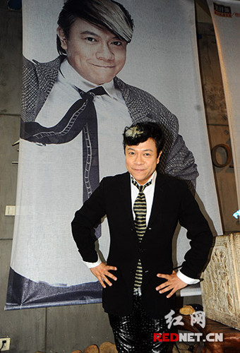 �̿���֤ʵ������������ͣ��СS���г��ĵ�Ӱ