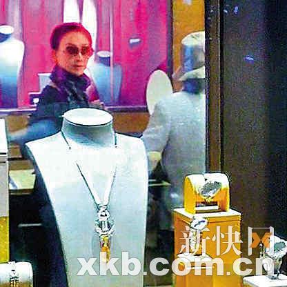 ��������ݻ���Խ����俳����ʷ�������Ů�ǣ�2��
