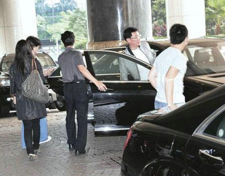 �¹�ϣȱϯŮ�Ѽ�ͥ�ۻ�������������͵��
