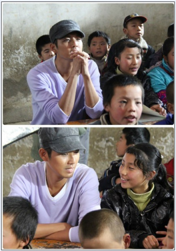 �Ӻ���ΪŮ��˿���쾪ϲ���ܱ�������˧���ˣ�ͼ��