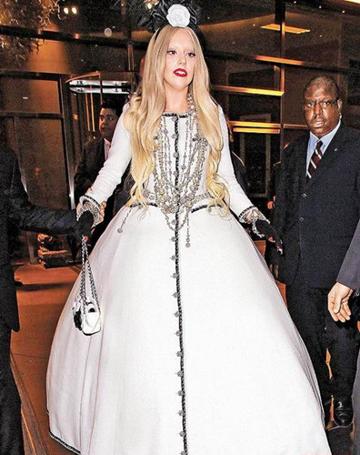LadyGaga������ȹ������ҵ�ҿ�ר���귢ʥ����