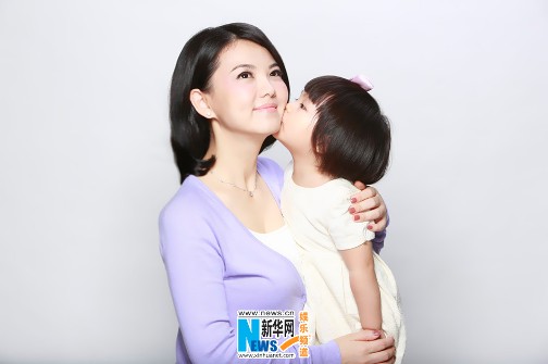 ����Ů����ʫ�䳬��д����λ�������׸���棨ͼ����2��