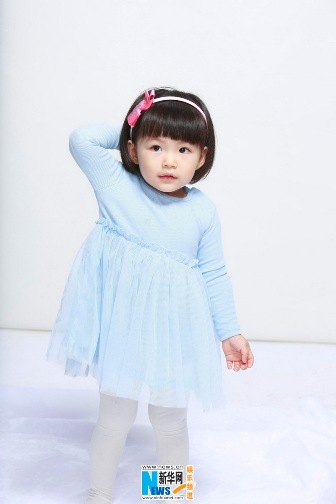 ����Ů����ʫ�䳬��д����λ�������׸���棨ͼ����4��