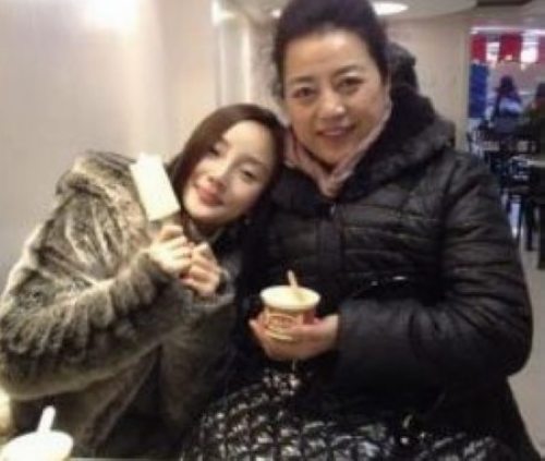 ʮ��Ů���빫�ź�Ӱ���ع⣺СS���Ϻ����ź���
