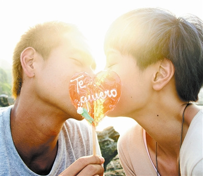 ��LOVE����ɫ�����ع���信���ޱ����ʾ�ˣ�ͼ����3��