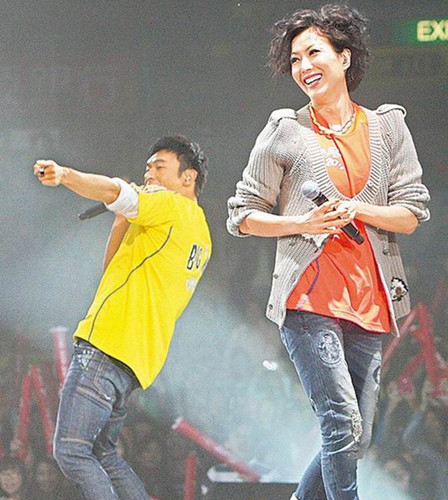 许志安被曝向郑秀文求婚成功预计今年8月完婚