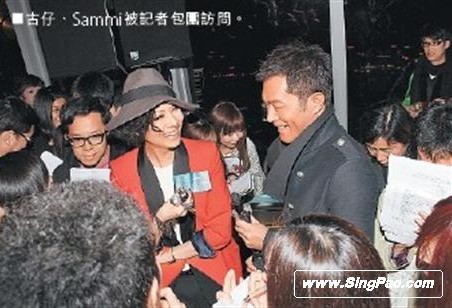 被传买大床增添情趣郑秀文羞涩拒答:好吓人(图)