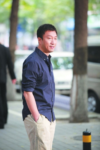 孙红雷首度承认有女友为其改戏路演轻松搞笑片