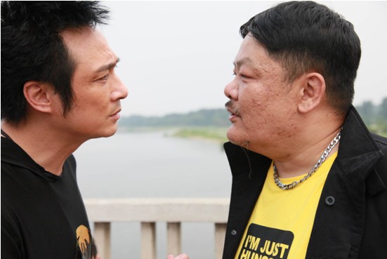 《疯狂的蠢贼》争议多颖儿“被潜旧事”引发骂战