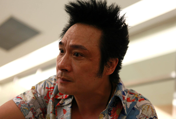 吴镇宇“蠢贼”将亮相冰雪影展身兼数职辞演