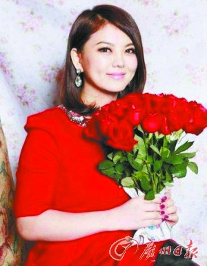 “湖南主持人工资”网络疯传李湘被曝年薪900万