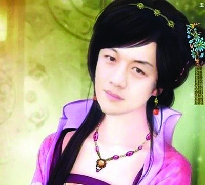 王菲恶搞老公女妆娇羞照与李亚鹏隔空调情(图)