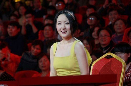 杨钰莹被问恋情翻脸怒喝:黄健翔,你想干嘛?(图)