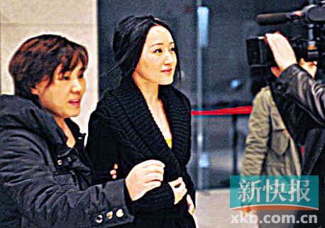 杨钰莹否认毛宁复出坎坷:成不成名根本不重要(图)