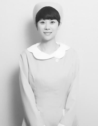 海清“美小护”造型曝光俏皮可爱似妙龄少女(图)