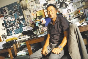 “大追捕”导演曝张家辉为拍戏暴瘦:见他以为见鬼