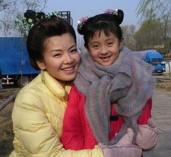 刘涛干女儿现身《向上吧!》海选小童星才艺多