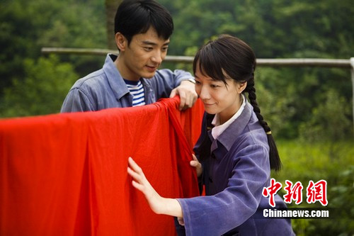 李光洁谈与王珞丹“假分手”:绯闻是我最不屑的方式
