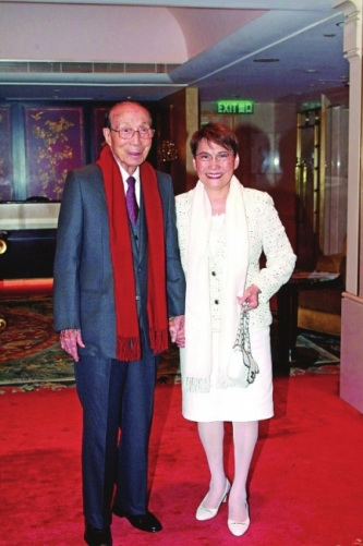 TVB终结45年邵逸夫时代“六婶”月底回家陪六叔