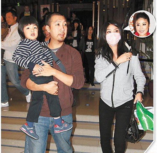 陈慧琳扭窈窕身材帮儿挡镜不理坐月子禁忌溜上街