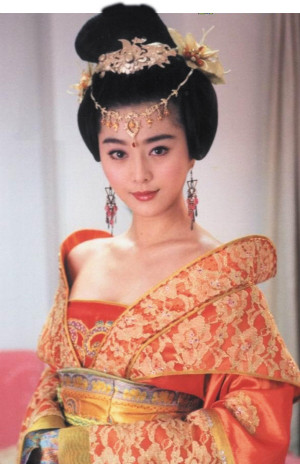 一线影星“回流”小荧屏范冰冰黄晓明独爱历史人物