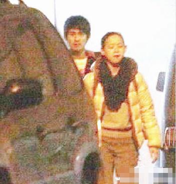 传周渝民曾宝仪奉子成婚粉丝闻婚讯吃惊“掉下巴”