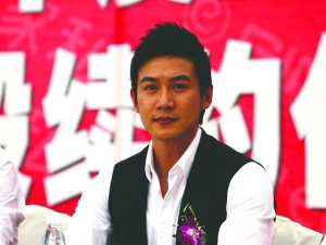 陆毅坦言愿为家庭牺牲事业:会抽出更多时间陪家人