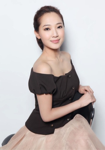 《盛宴》拍摄正酣秦子越演绎“民国佳人”(图)