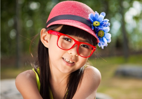 童星吴文煜五一开个唱慰问演出被赞有爱心