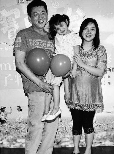 庹宗华就殴打事件向妻子道歉表态没想过要离婚