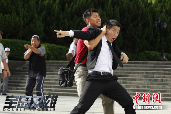 房祖名拍高危打戏拒用替身不怕受伤连跳8次车