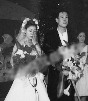 小沈阳夫妇结婚现场曝光新娘青涩甜美身材靓(图)