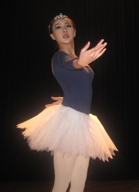 演员李羲儿人气飙高作品高产被誉女劳模图