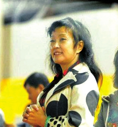 刘晓庆素颜老气似村妇面容与“女神照”恍若隔世