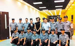 朱丹加盟安徽台20名保安护驾知情人:她已是一姐
