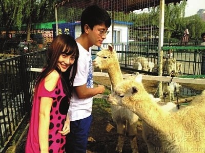 李小璐被曝7月奉子成婚回应:不希望婚礼太隆重